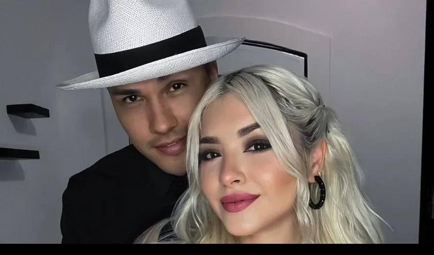 ¡Y es que te quiero wow! Flex se casó por lo civil con Angélica Matheús